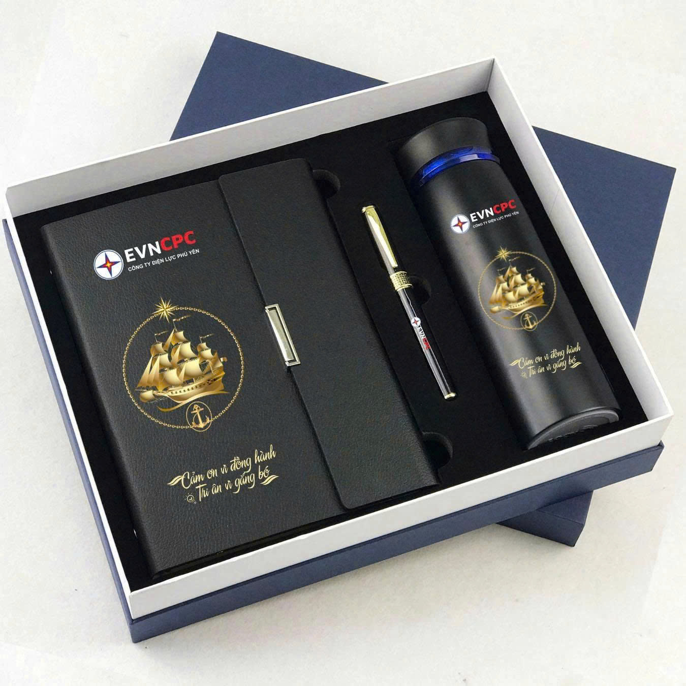Set Quà Tết Cao Cấp "Mã Đáo Thành Công"